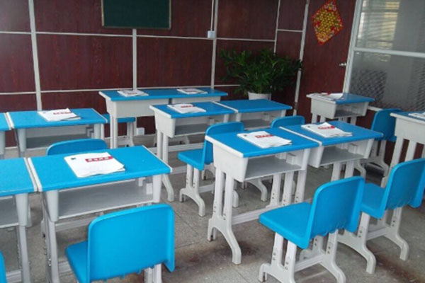 定制學(xué)校家具