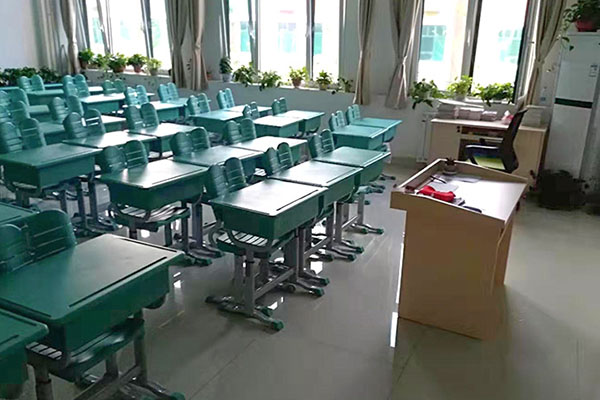 學校家具