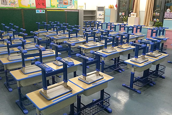 學校家具